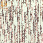 नायलॉन मेष पर मनके कढ़ाई के साथ बैंगनी 3 डी फूल फीता कपड़ा